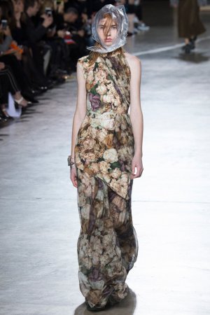 Christopher Kane 2025伦敦时装周女装发布会