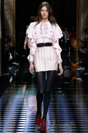 Balmain（巴尔曼）2025巴黎时装周女装秀