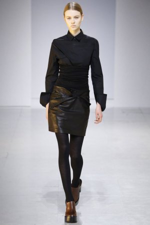 Chalayan（卡拉扬）2025巴黎时装周女装秀