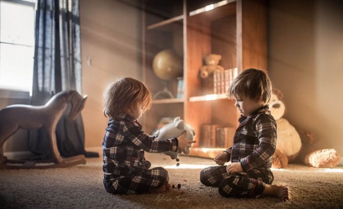 儿童人像摄影欣赏 动物与小孩相处的温情瞬间