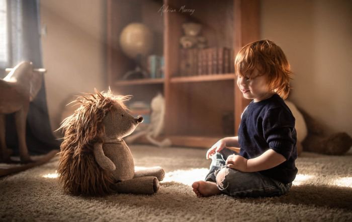 儿童人像摄影欣赏 动物与小孩相处的温情瞬间