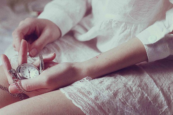 摄影师Fabrizia Milia：舒展的女性身体美