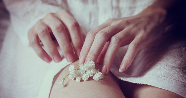 摄影师Fabrizia Milia：舒展的女性身体美