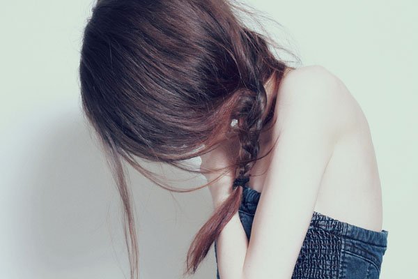 摄影师Fabrizia Milia：舒展的女性身体美