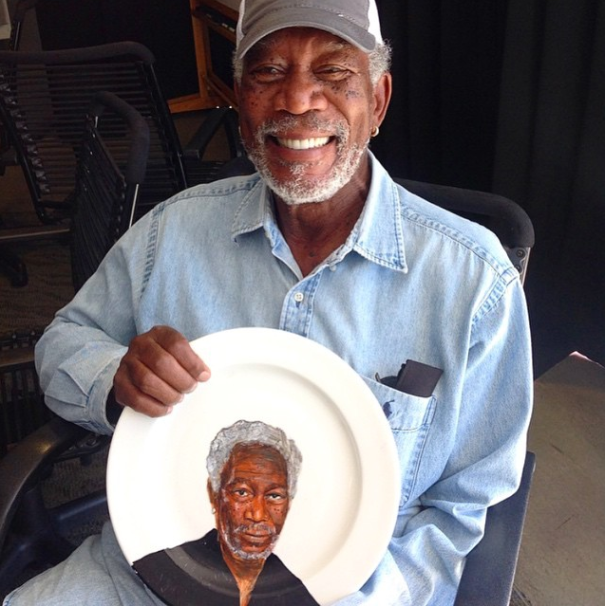 加拿大Jacqueline Poirie用一个盘子画画 成功俘获了百万粉丝