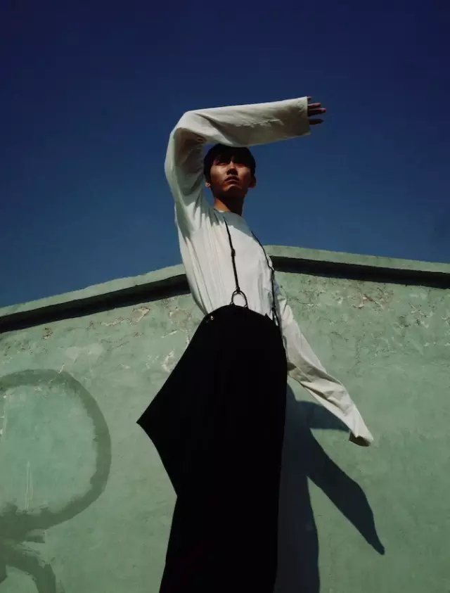 伦敦摄影师Jack Davison 眼中的上海:轰然坍塌 又迅速崛起