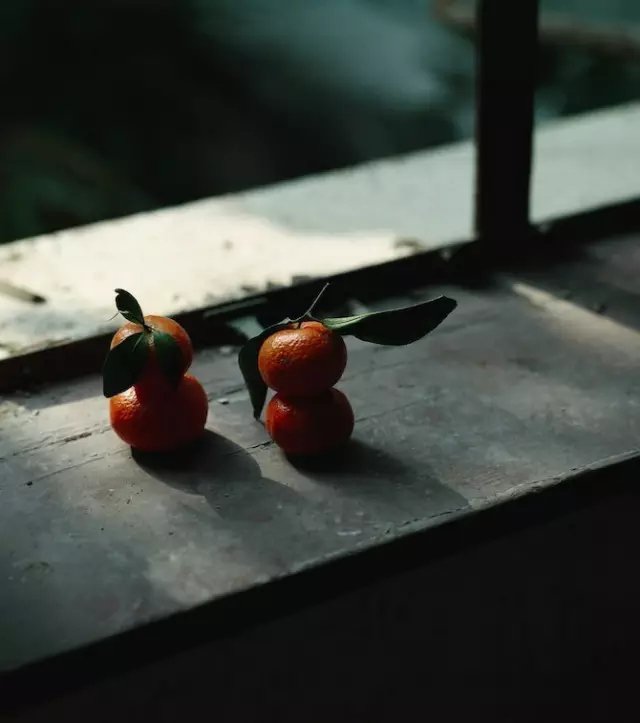 伦敦摄影师Jack Davison 眼中的上海:轰然坍塌 又迅速崛起