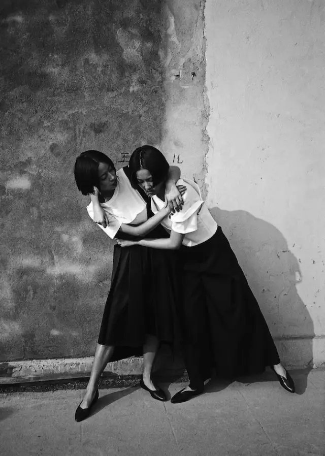 伦敦摄影师Jack Davison 眼中的上海:轰然坍塌 又迅速崛起