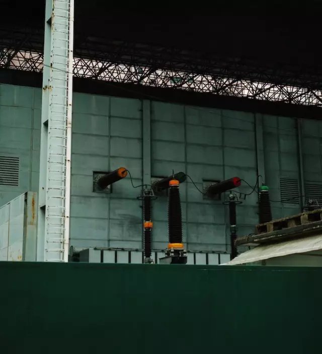 伦敦摄影师Jack Davison 眼中的上海:轰然坍塌 又迅速崛起