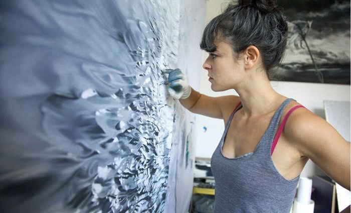 艺术家Zaria Forman 手指画出冰 海画卷