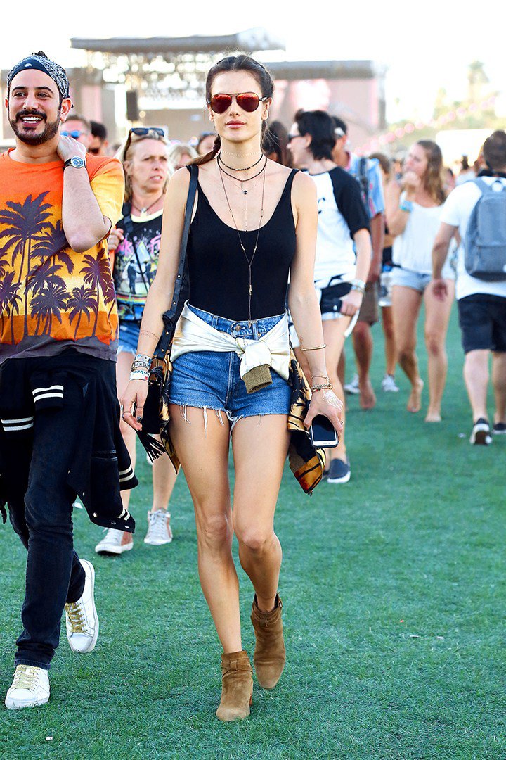 2025 Coachella 音乐节明星穿搭特辑