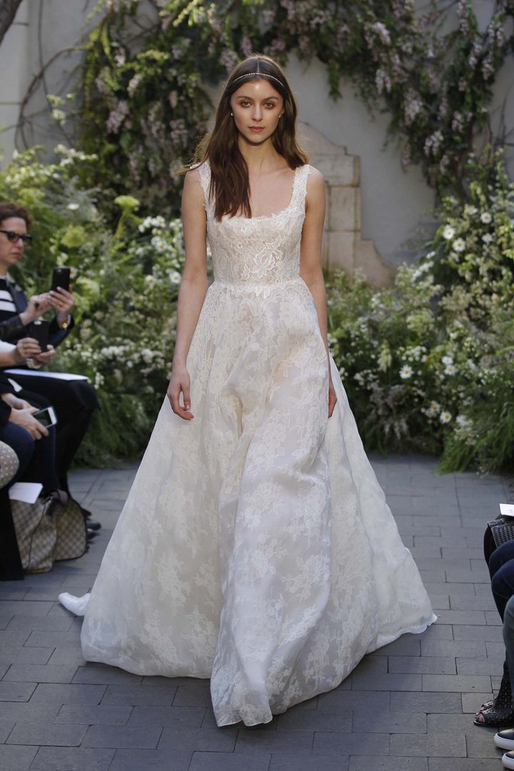 Monique Lhuillier 2025纽约婚纱周婚纱发布会