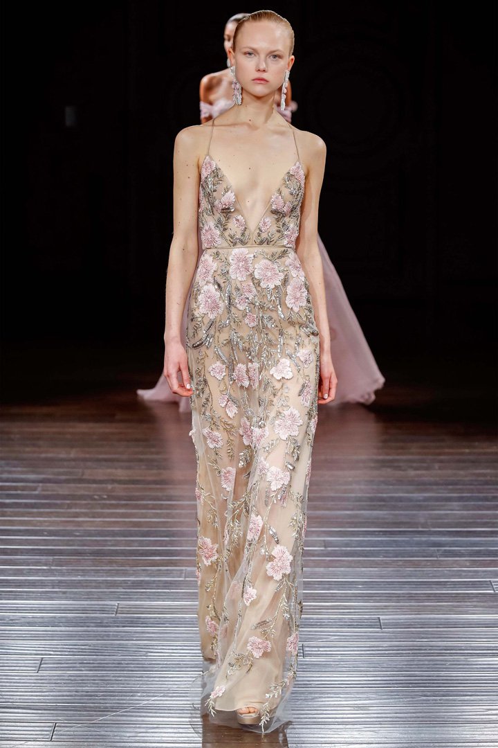 Naeem Khan（纳伊·姆汗）2025纽约婚纱周婚纱秀
