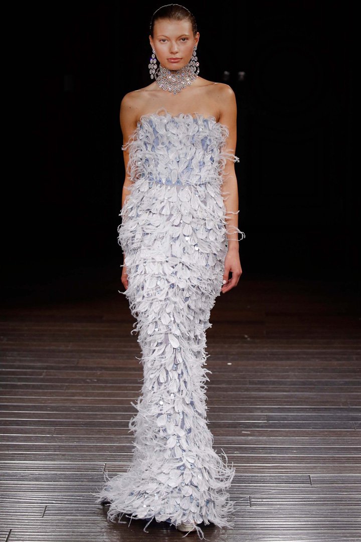 Naeem Khan（纳伊·姆汗）2025纽约婚纱周婚纱秀