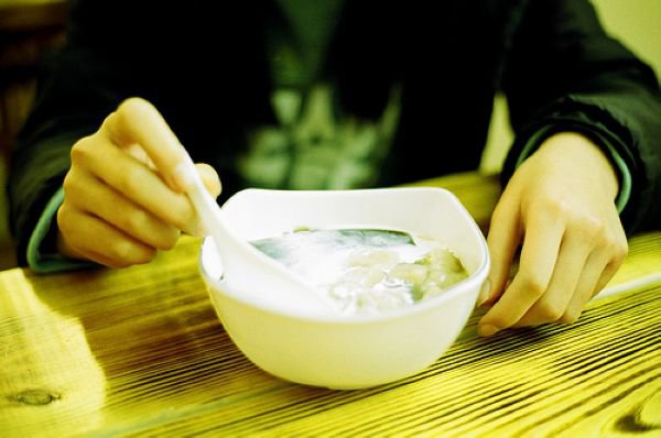 煲汤的时候，人会显得特别温柔