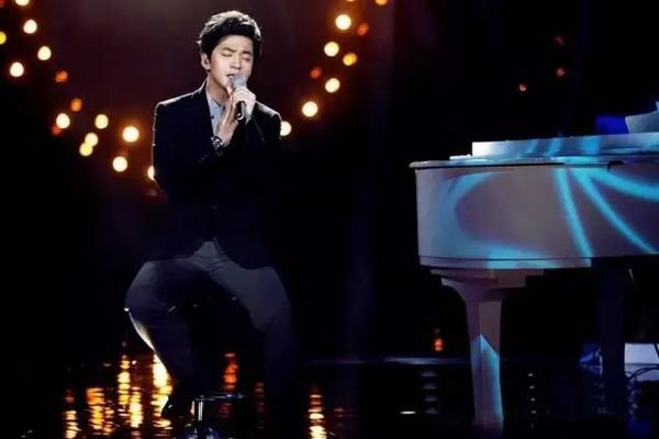 李健:被岁月拾起的安静美男子