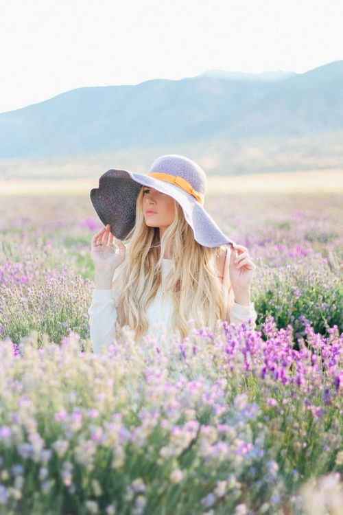 晚安心语:我们都走了太远,没人愿意回头看