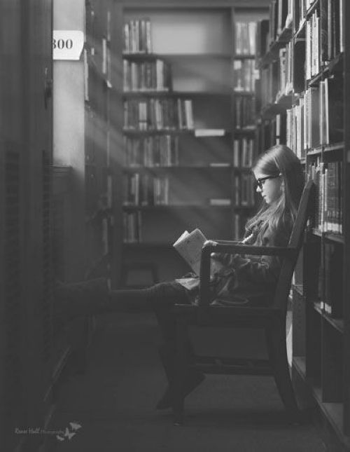 晚安心语:喜欢是新鲜感,而爱是归属感