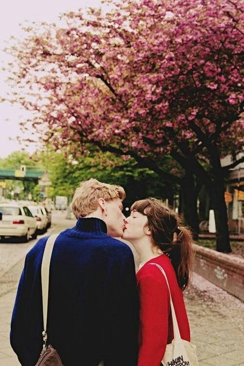 晚安心语:喜欢是新鲜感,而爱是归属感