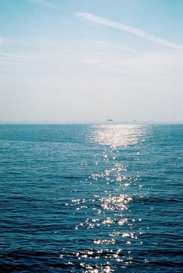 晚安心语:最想的人是你,最不想打扰的人也是你