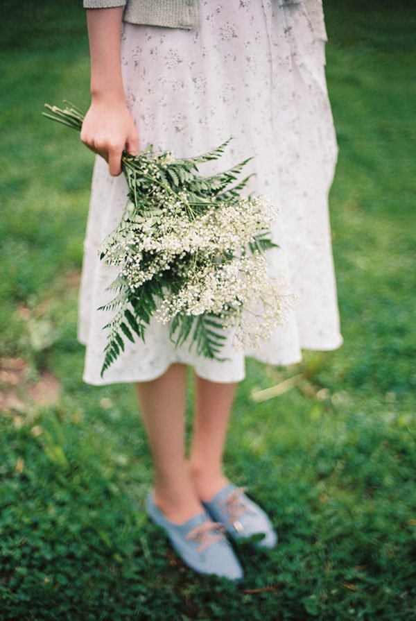 晚安心语:从前不回头,往后不将就