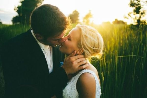 你不是太恋旧,你只是不快乐