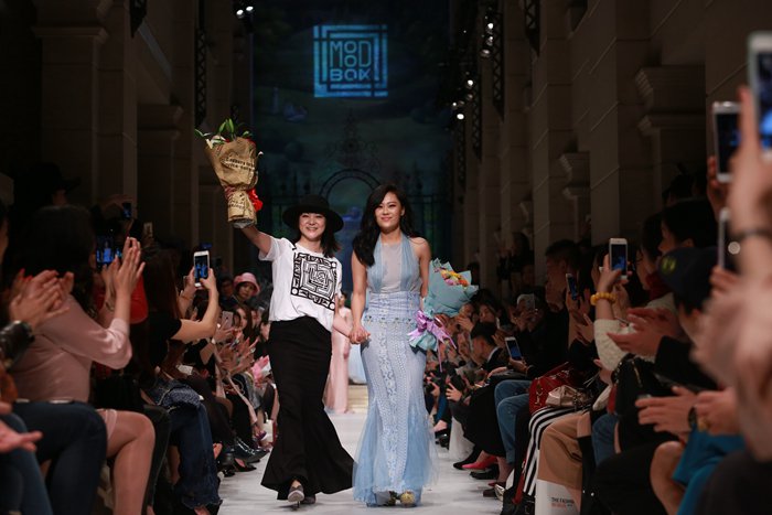 MOODBOX 2025上海时装周女装发布