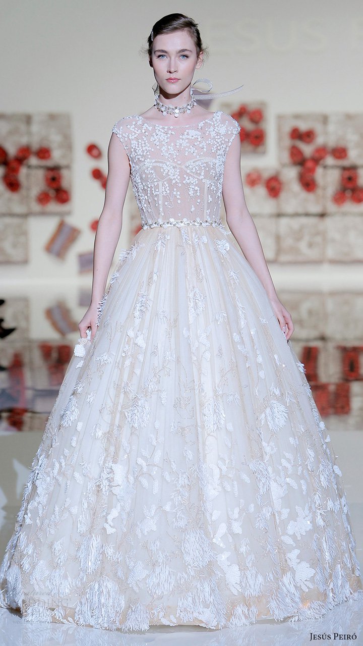 Jesus Peiro 2025巴塞罗那婚纱周婚纱秀