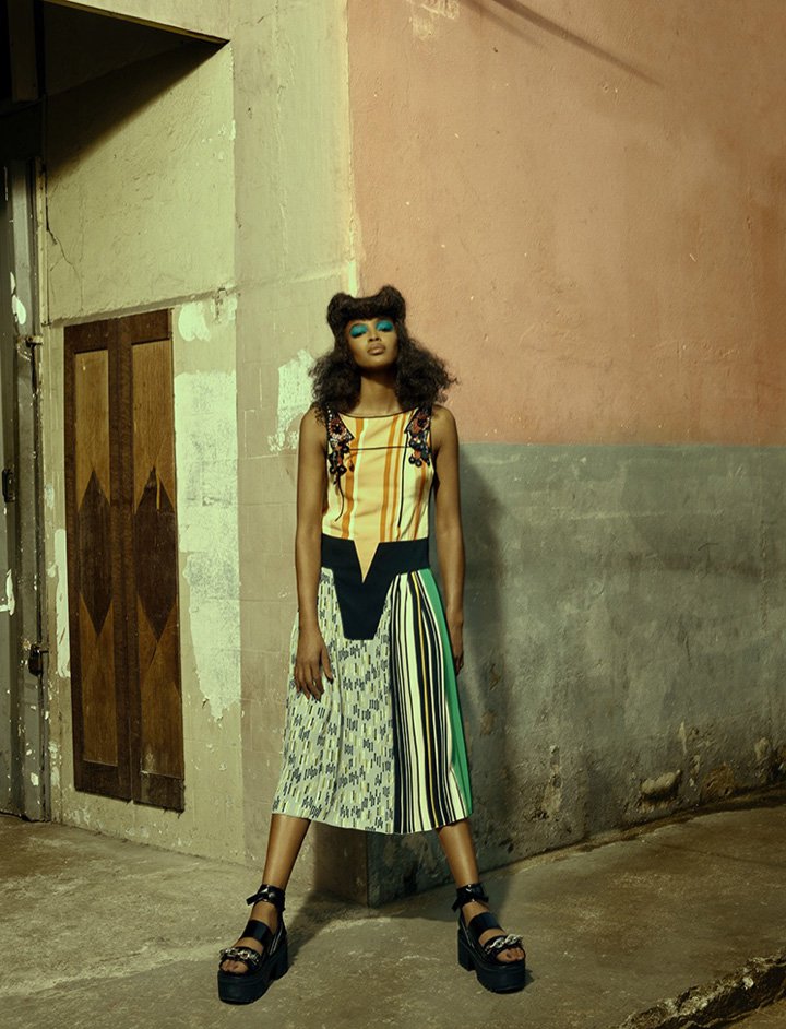 Naomi Campbell演绎《Vogue》杂志时尚大片