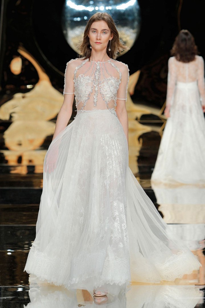 Yolan Cris 2025巴萨罗那婚纱周婚纱秀