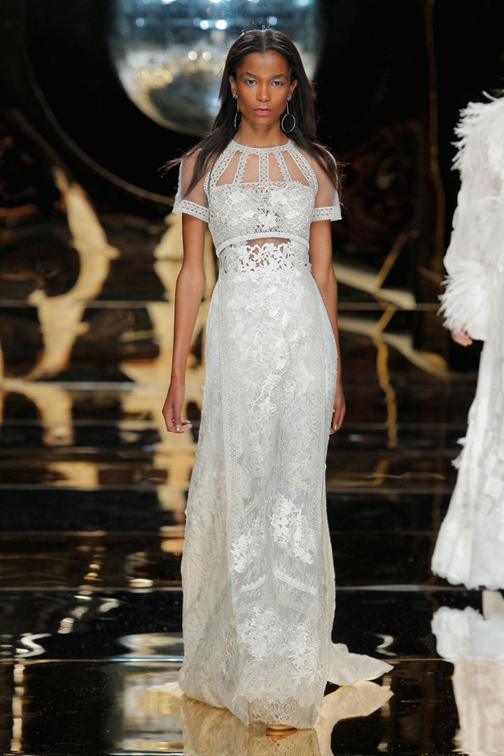 Yolan Cris 2025巴萨罗那婚纱周婚纱秀