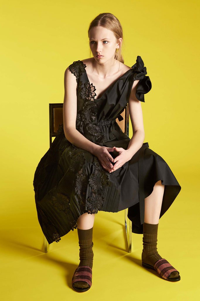 Rochas 2025早春度假系列Lookbook