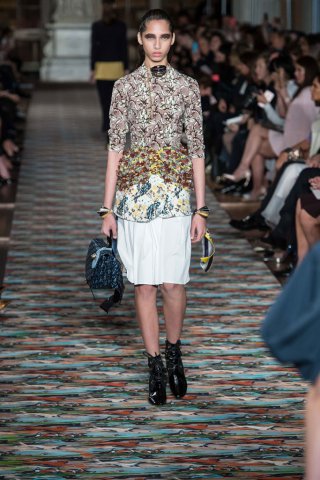 Christian Dior 2025时装周女装秀