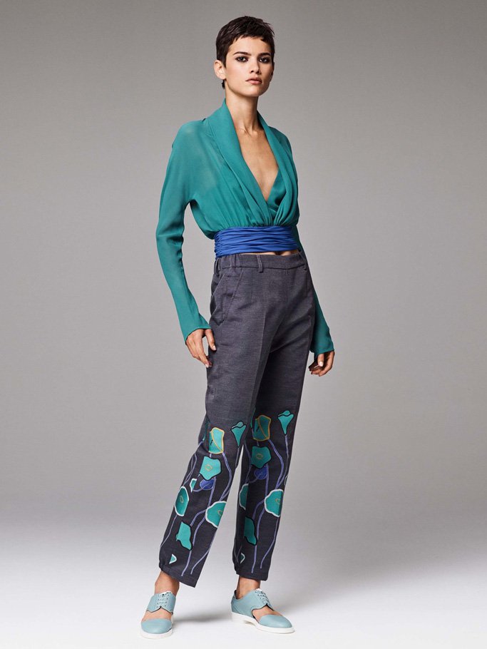 Giorgio Armani（乔治·阿玛尼）2025早春品牌广告大片