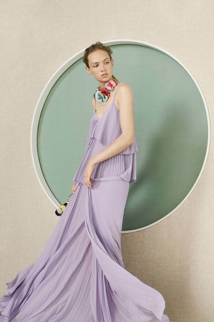 Elie Saab（艾莉·萨博）2025早春Lookbook