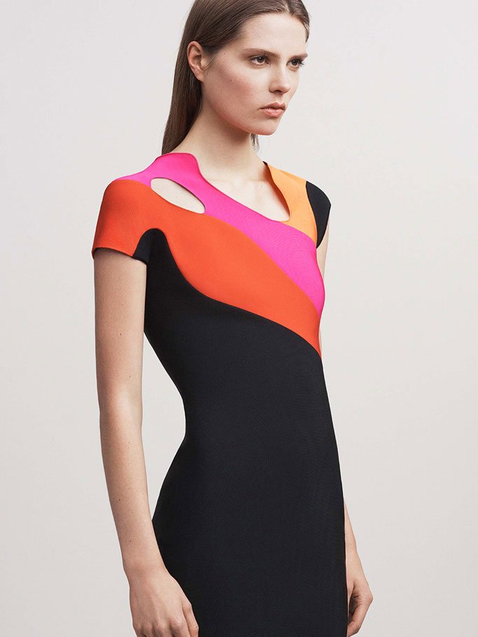 法国时尚品牌 Mugler（穆勒） 2025时尚广告