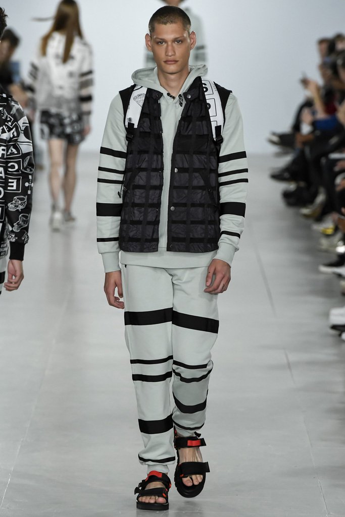 Christopher Raeburn 2025伦敦时装周男装秀