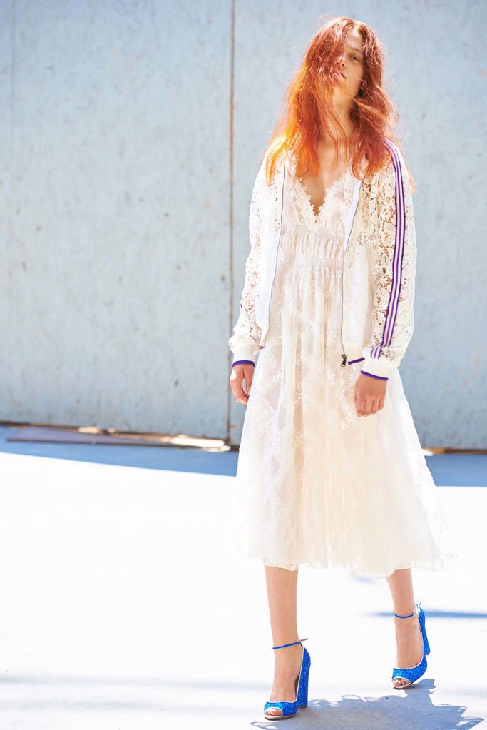 意大利设计师品牌 Giambattista Valli释出 Giamba 2025早春时尚广告大片