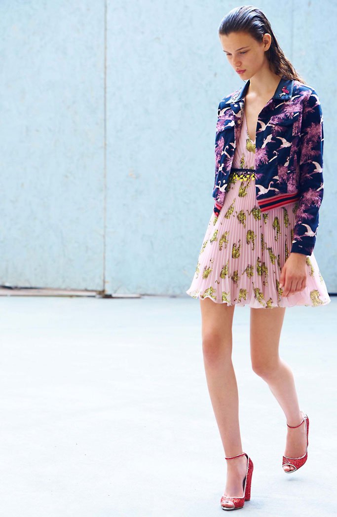 意大利设计师品牌 Giambattista Valli释出 Giamba 2025早春时尚广告大片