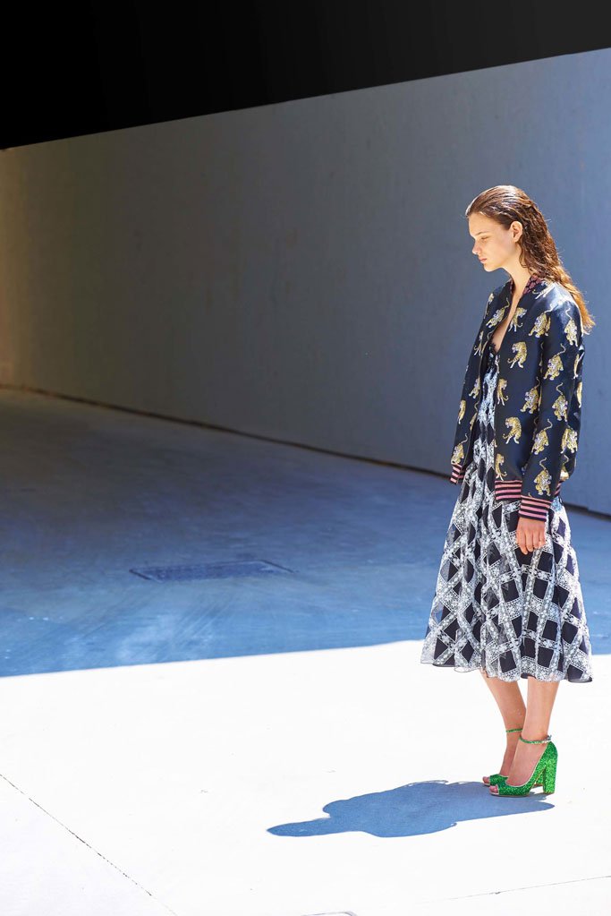 意大利设计师品牌 Giambattista Valli释出 Giamba 2025早春时尚广告大片