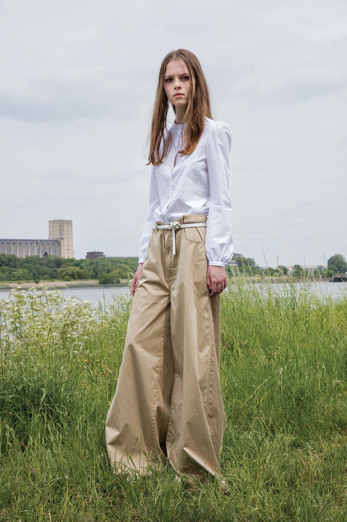 设计师品牌 Veronique Branquinho 2025早春品牌广告