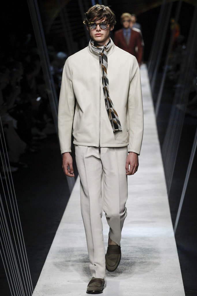 Canali（康纳利）2025米兰时装周男装秀