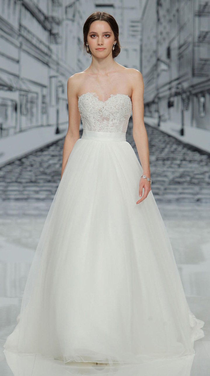 Justin Alexander 2025巴塞罗那婚纱周婚纱秀