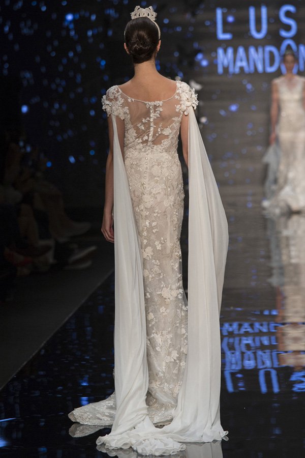 Lusan Mandongus 2025品牌婚纱秀