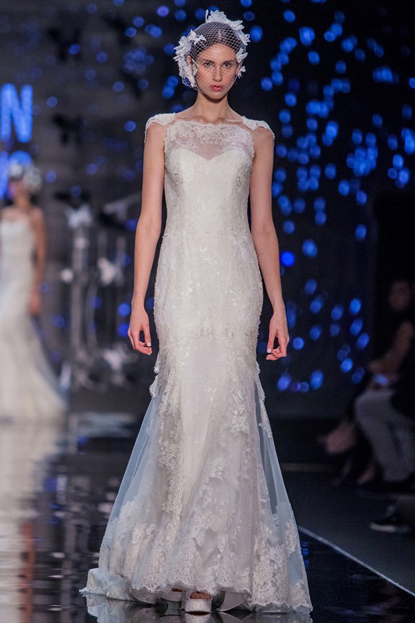 Lusan Mandongus 2025品牌婚纱秀