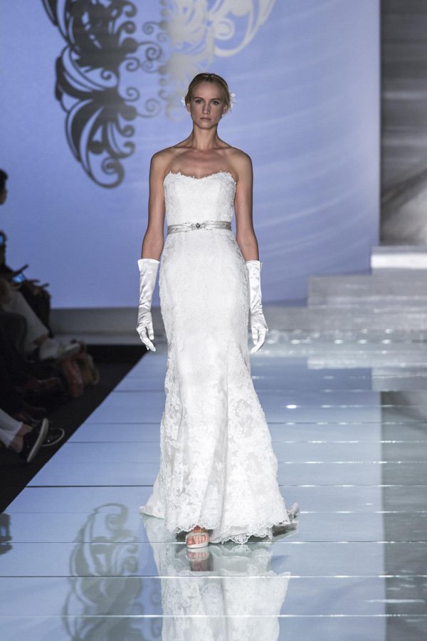 Lusan Mandongus 2025品牌婚纱秀