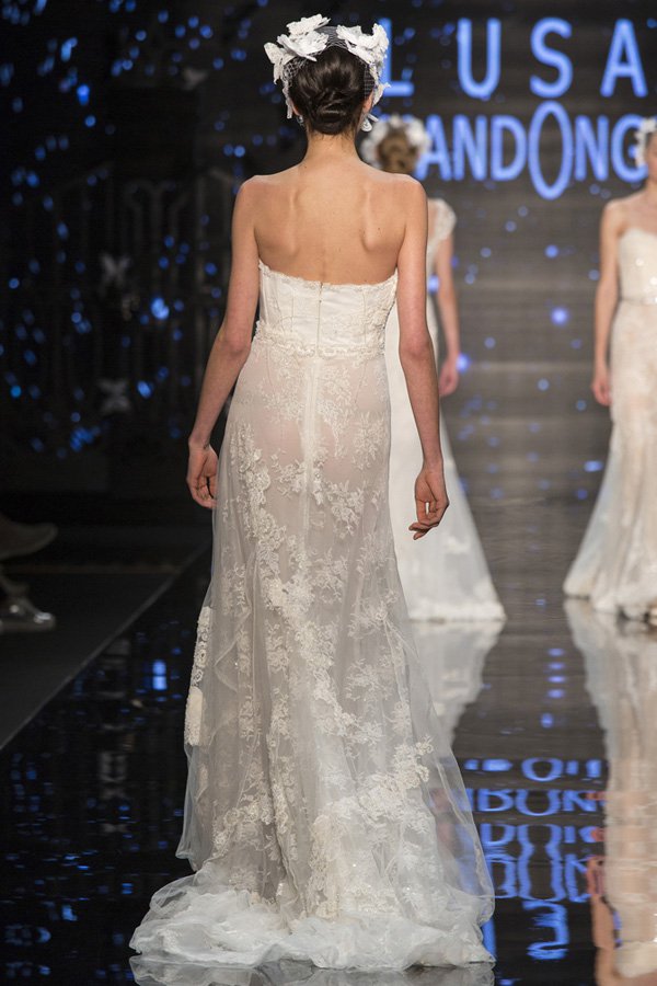 Lusan Mandongus 2025品牌婚纱秀