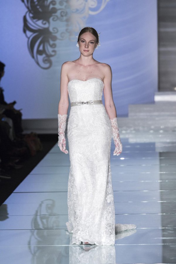 Lusan Mandongus 2025品牌婚纱秀