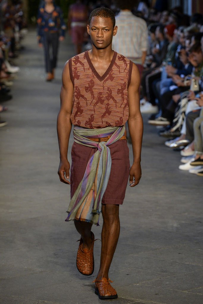 Missoni（米索尼）2025米兰时装周男装秀