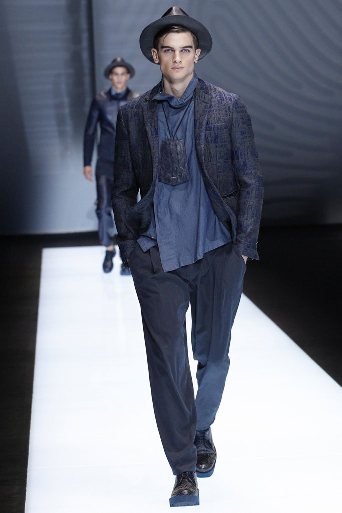 Emporio Armani 2025米兰时装发布会男装秀